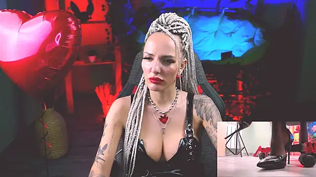 MonicaMaxwel online show from 02-15-25, 06:23