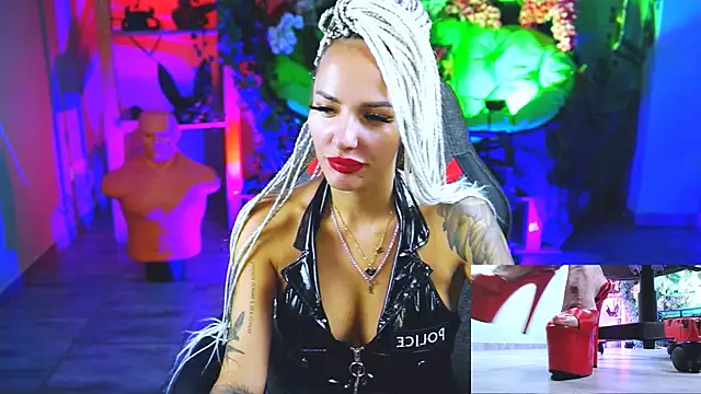 MonicaMaxwel online show from 09-10-25, 11:10