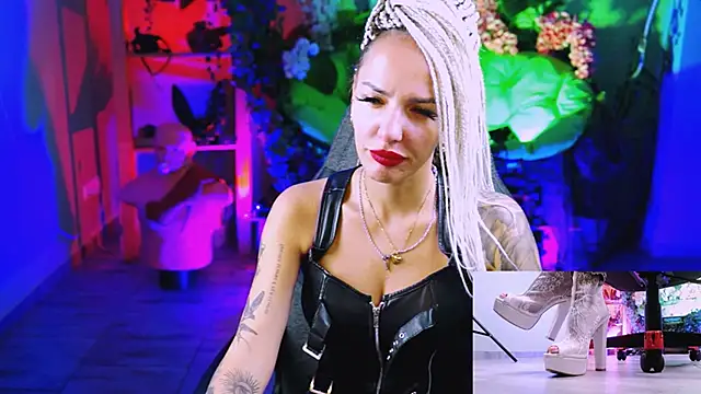 MonicaMaxwel online show from 09-22-25, 11:01