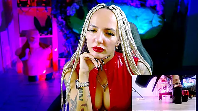 MonicaMaxwel online show from 11-14-25, 10:58