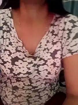 Snapshot of Ankita202 chatting on 10-17-25, 06:27 Ankita202 online show from 10-17-25, 06:27