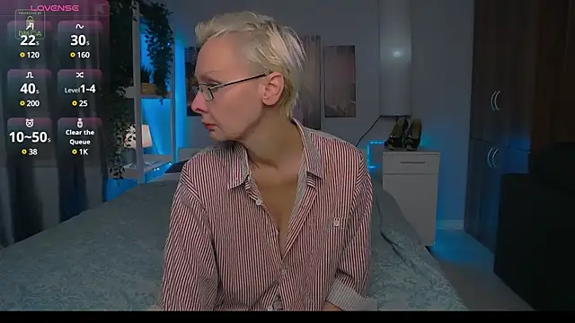 Snapshot of HelgaHimmell chatting on 12-05-24, 04:34 HelgaHimmell online show from 12-05-24, 04:34