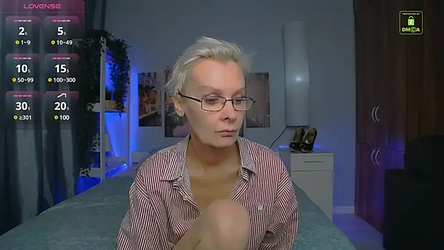 Snapshot of HelgaHimmell chatting on 12-09-24, 03:22 HelgaHimmell online show from 12-09-24, 03:22