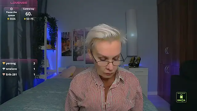 Snapshot of HelgaHimmell chatting on 12-09-24, 06:25 HelgaHimmell online show from 12-09-24, 06:25