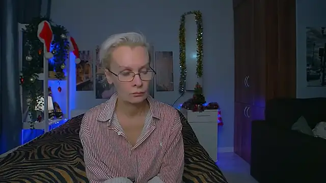 Snapshot of HelgaHimmell chatting on 01-07-25, 11:14 HelgaHimmell online show from 01-07-25, 11:14