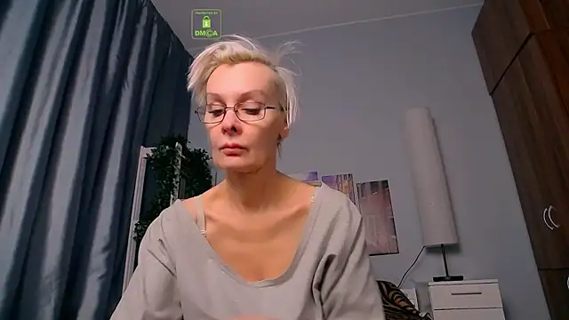 Snapshot of HelgaHimmell chatting on 02-12-25, 06:51 HelgaHimmell online show from 02-12-25, 06:51