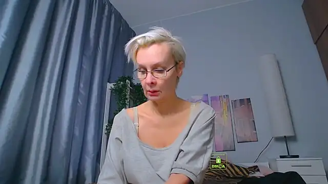 Snapshot of HelgaHimmell chatting on 02-14-25, 09:56 HelgaHimmell online show from 02-14-25, 09:56