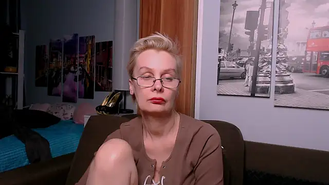 HelgaHimmell online show from 04-29-26, 05:30