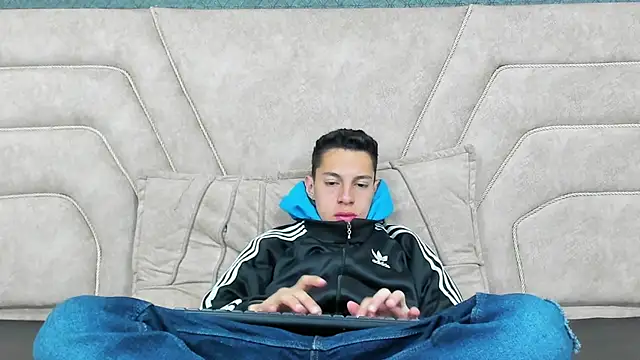 thiago19s online show from 12-21-24, 07:16