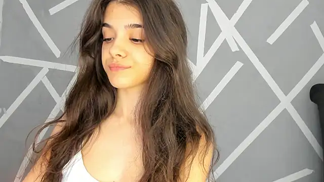 Snapshot of BabyAylin chatting on 12-19-24, 06:01 BabyAylin online show from 12-19-24, 06:01