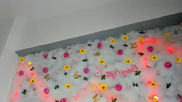 Snapshot of BabyAylin chatting on 02-11-25, 12:05 BabyAylin online show from 02-11-25, 12:05