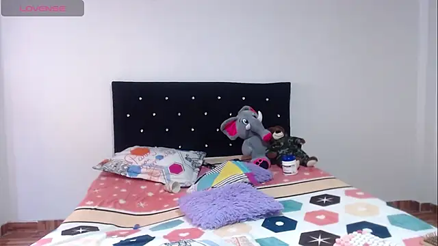 Snapshot of Zasha_Kaira chatting on 03-25-26, 09:54 Zasha Kaira online show from 03-25-26, 09:54