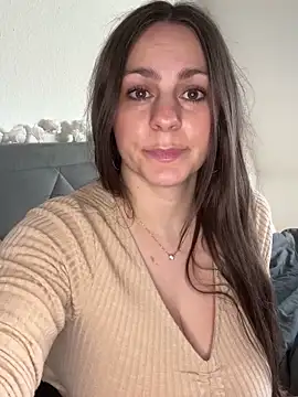 Loella-Rose online show from 12-15-25, 08:29