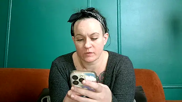 quinnmariexo online show from 10-20-25, 09:15