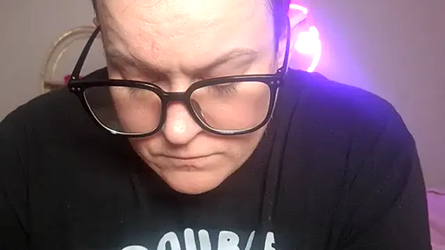 quinnmariexo online show from 02-10-26, 07:51