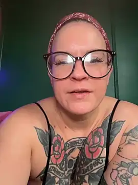 quinnmariexo online show from 06-19-26, 03:38