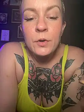 quinnmariexo online show from 07-18-26, 11:52