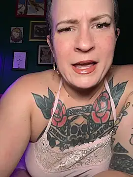 quinnmariexo online show from 07-28-26, 06:20