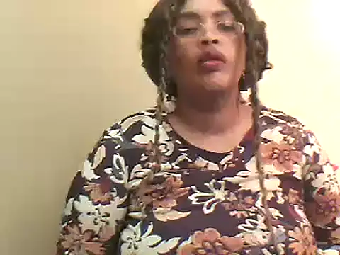 Snapshot of SexxyBoob chatting on 06-27-26, 11:04 SexxyBoob online show from 06-27-26, 11:04