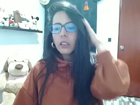 Snapshot of ella_peck chatting on 01-21-25, 03:37 ella peck online show from 01-21-25, 03:37