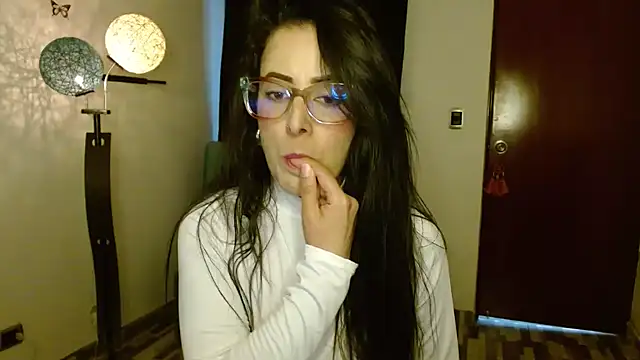 Snapshot of ella_peck chatting on 09-09-25, 02:55 ella peck online show from 09-09-25, 02:55