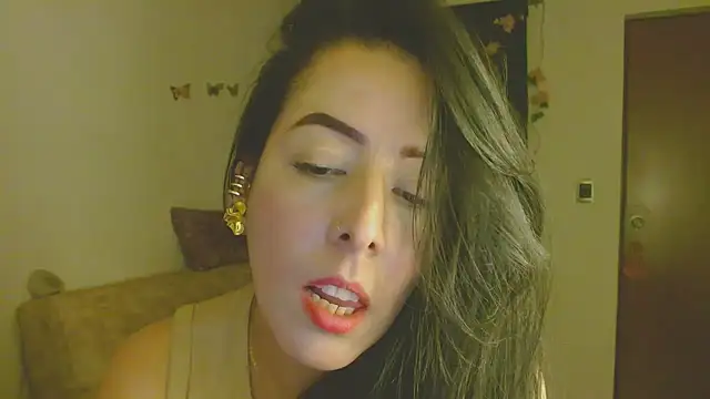 Snapshot of ella_peck chatting on 05-22-26, 03:46 ella peck online show from 05-22-26, 03:46