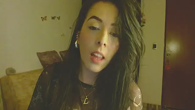 Snapshot of ella_peck chatting on 06-01-26, 12:12 ella peck online show from 06-01-26, 12:12