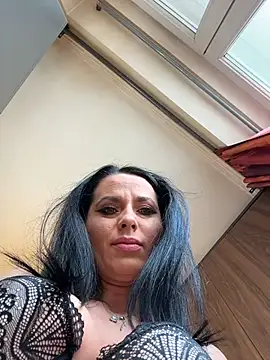 Hotmomcheckk  online show from 03-24-26, 10:20