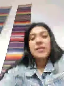 Snapshot of Sophie-hatter chatting on 01-27-25, 12:12 Sophie-hatter online show from 01-27-25, 12:12