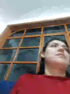 Snapshot of Sophie-hatter chatting on 02-08-25, 02:15 Sophie-hatter online show from 02-08-25, 02:15