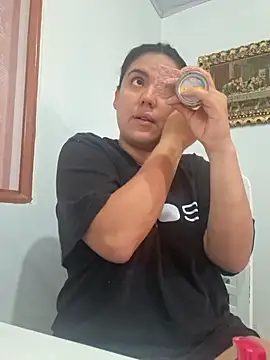 Snapshot of Sophie-hatter chatting on 11-11-25, 04:51 Sophie-hatter online show from 11-11-25, 04:51