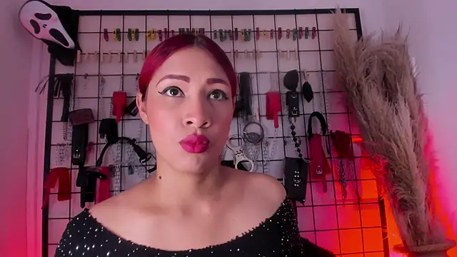 charrlotte quinn online show from 11-11-25, 03:01