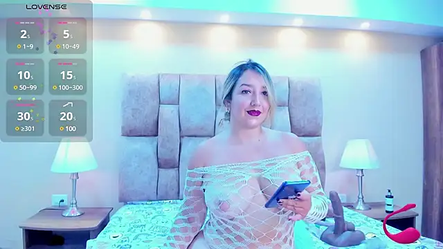 MiiaHot online show from 03-04-25, 08:27