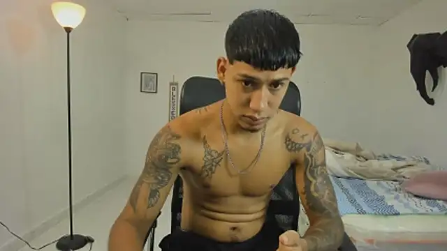 Snapshot of slim_master12 chatting on 02-24-26, 09:24 slim master12 online show from 02-24-26, 09:24