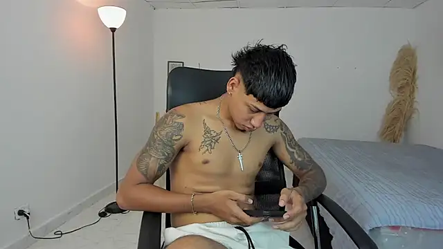 slim master12 online show from 03-17-26, 09:07