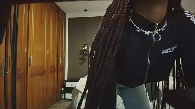 Raquel jones online show from 03-18-25, 11:41