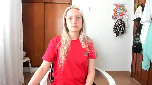 Snapshot of Adele_johnsonn1 chatting on 11-17-25, 03:40 Adele johnsonn1 online show from 11-17-25, 03:40