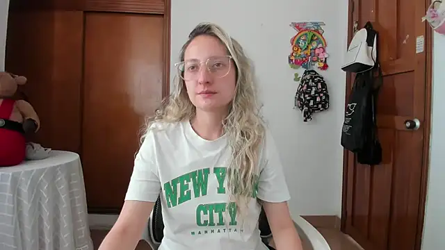 Adele johnsonn1 online show from 07-02-26, 04:24
