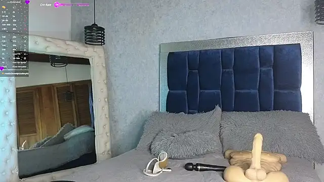 Snapshot of SaraWilliamss_ chatting on 12-12-24, 01:06 SaraWilliamss online show from 12-12-24, 01:06