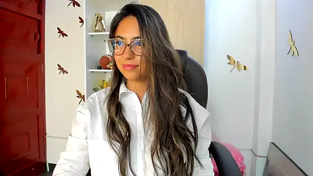 Snapshot of Isabellaa22_1 chatting on 10-30-25, 06:19 Isabellaa22 1 online show from 10-30-25, 06:19