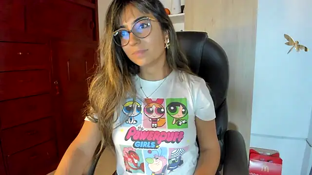 Snapshot of Isabellaa22_1 chatting on 03-25-26, 02:06 Isabellaa22 1 online show from 03-25-26, 02:06