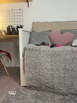 Snapshot of teasecake chatting on 01-17-25, 08:02 teasecake online show from 01-17-25, 08:02