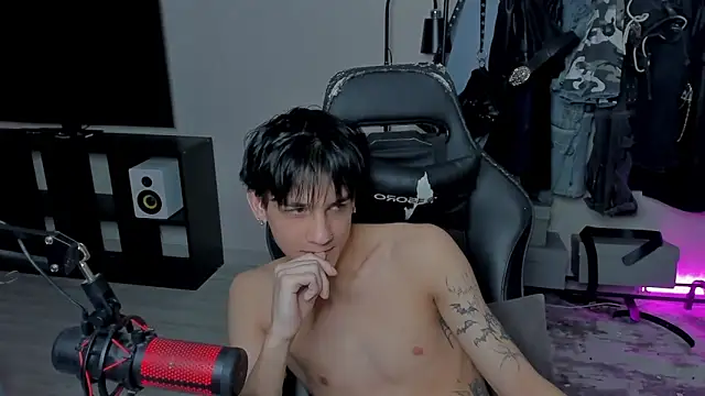 MarkBrowniii online show from 03-18-25, 01:00