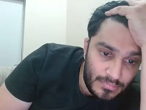 Snapshot of robintoit chatting on 07-16-26, 06:14 robintoit online show from 07-16-26, 06:14