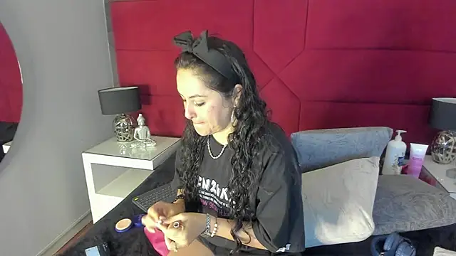 hanny milf online show from 03-11-25, 12:06