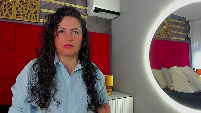 hanny milf online show from 04-30-26, 12:00