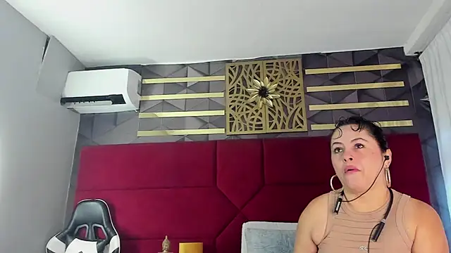 hanny milf online show from 06-28-26, 12:00