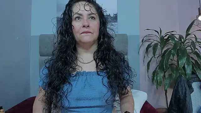 hanny milf online show from 07-12-26, 11:45
