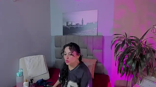 hanny milf online show from 07-18-26, 11:47