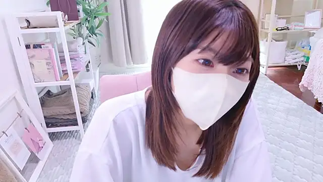 Snapshot of Mii_v_v chatting on 09-28-25, 12:16 Mii v v online show from 09-28-25, 12:16